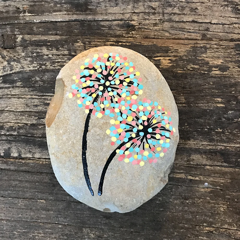 Рисование на камнях цветы
