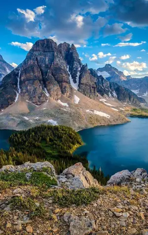 Гора ассинибоайн Британская Колумбия Канада