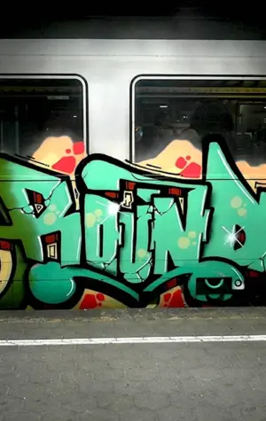 Граффити в стиле бомбинг
