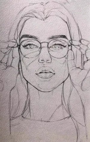 Портрет девушки в очках карандашом